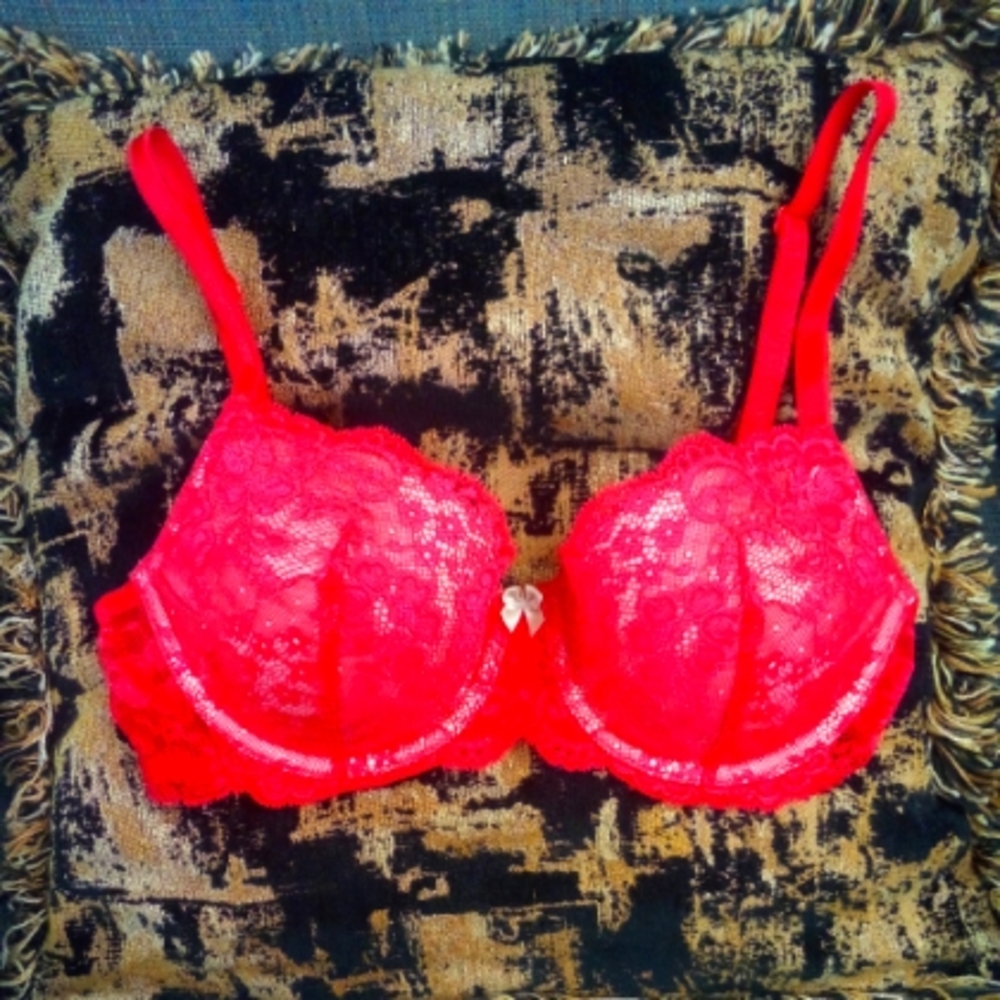 Victorias Secret Dream Angels Lined Demi Bra 32D Red Lace
